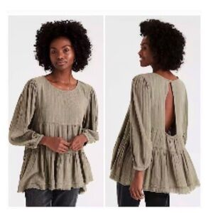 NEW American Eagle Outfitters Olive Green Tiered top size Medium